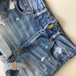 American Eagle HIghrise Denim Shorts!